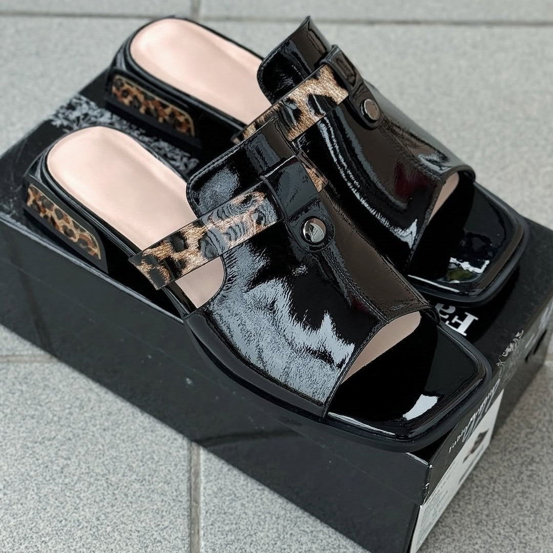 Women's Calfskin Gladiator Flat Sandals
