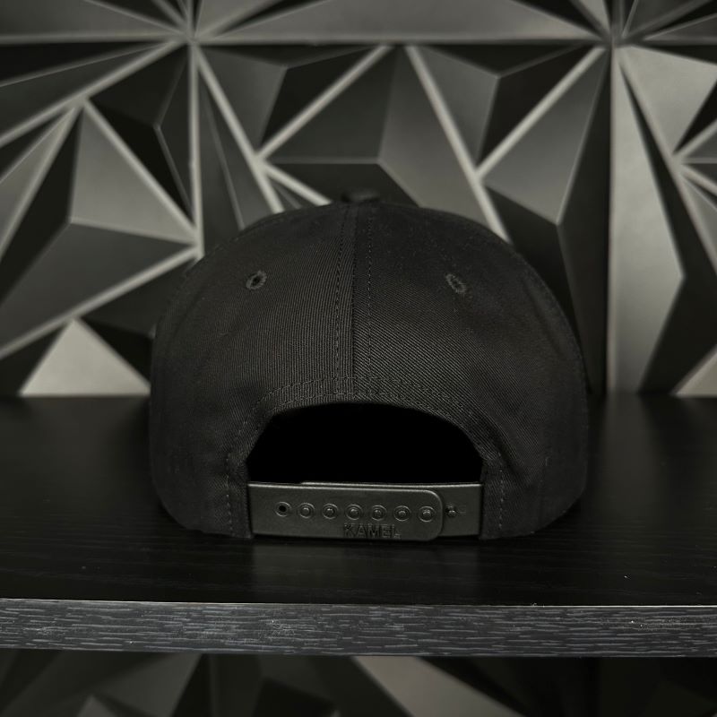 Poker Plaque SnapBack Cap - Black/Red
