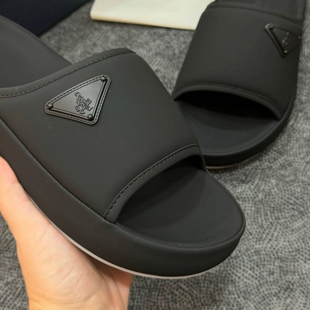 Rubber Non-slip Comfortable Slippers