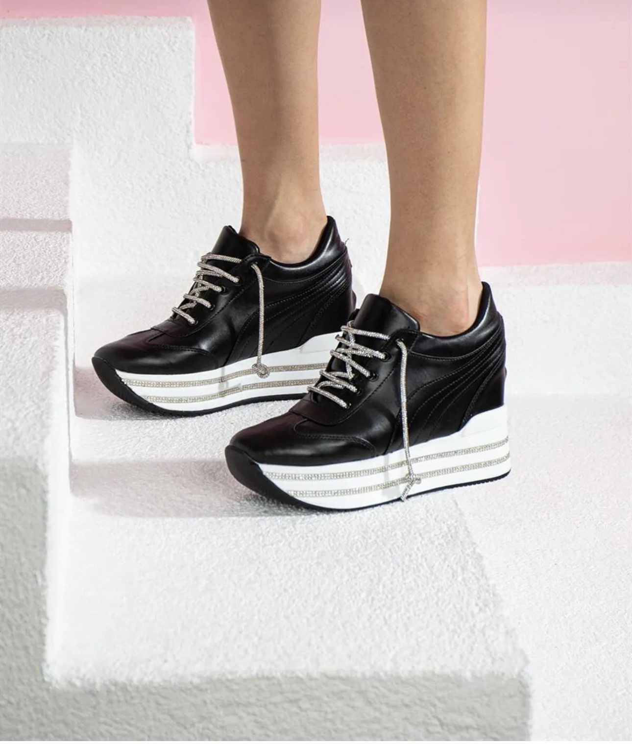 Women's Invisible Platform Lace-Up Sneakers
