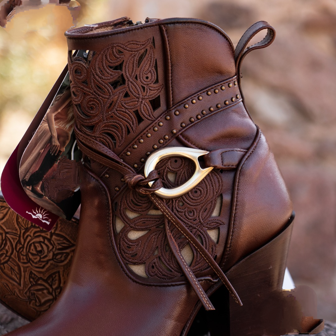 Women's Cutout Swarovski Sequined Cuadra Boots