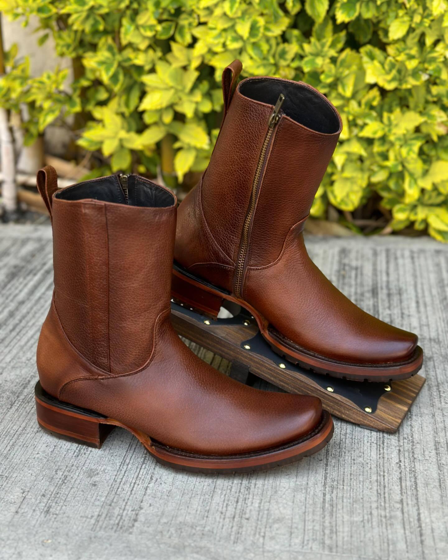Dubai brandy boots