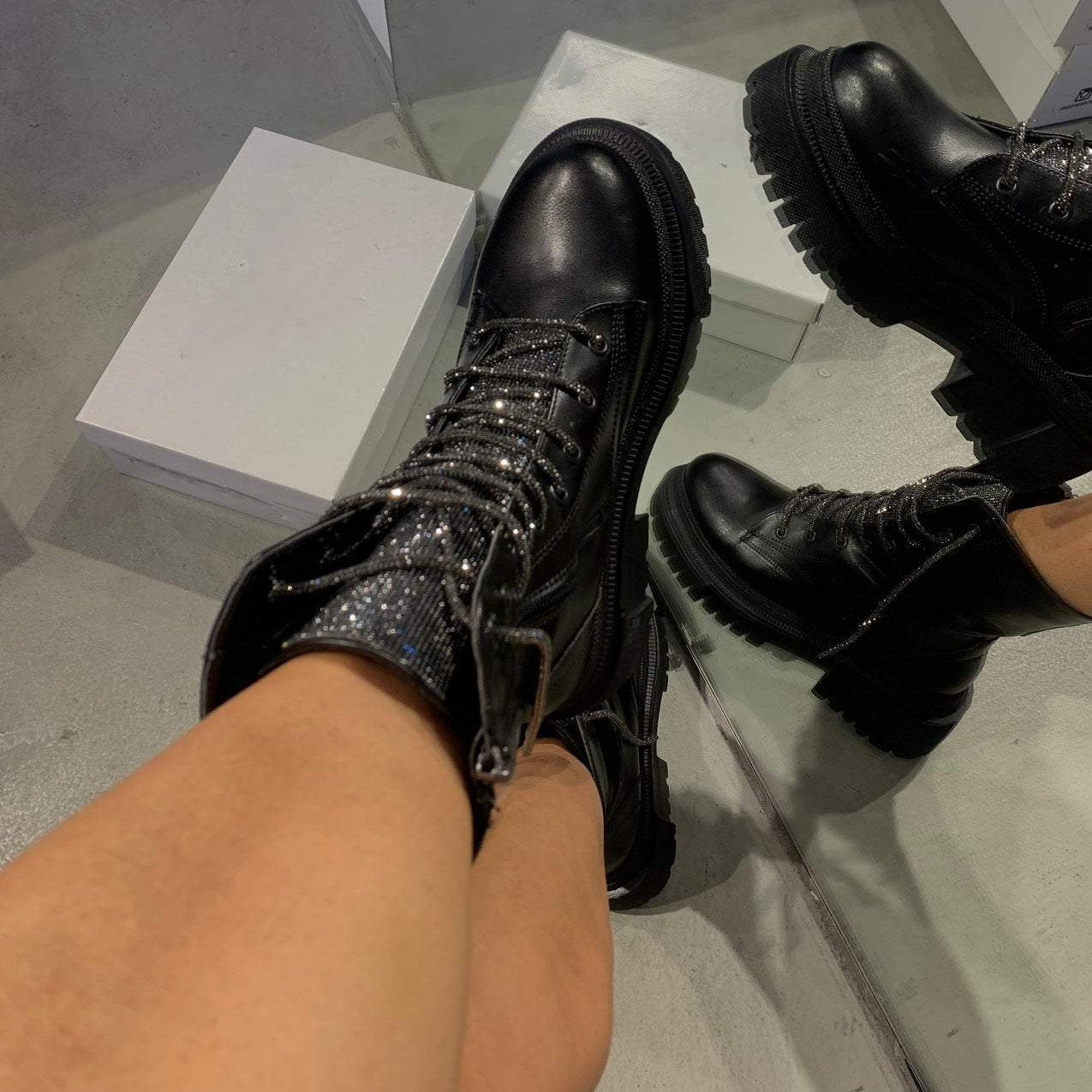 Women's Sequin Duck Tongue Leather Boots