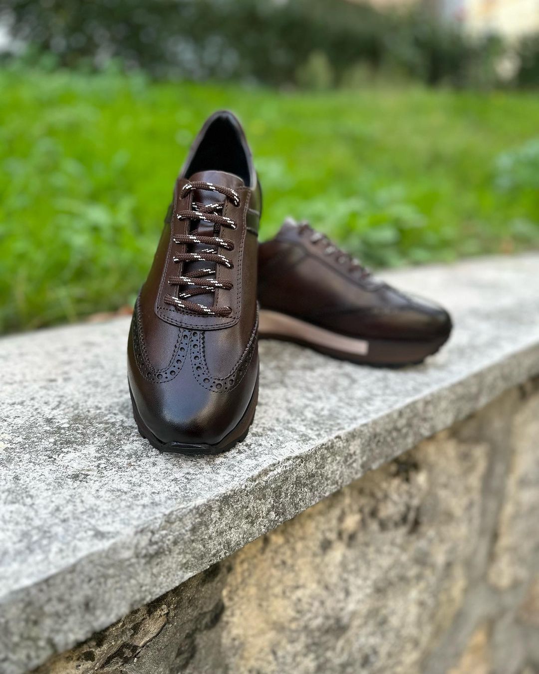 Men's New High Quality Genuine Leather Retro Sports Casual sneakers