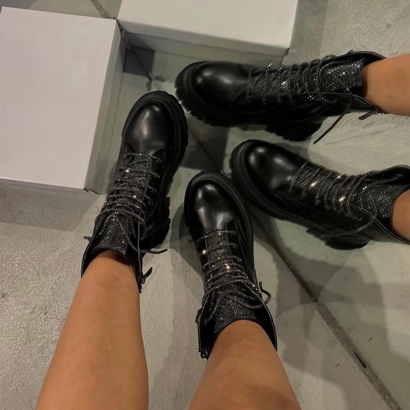 Women's Sequin Duck Tongue Leather Boots