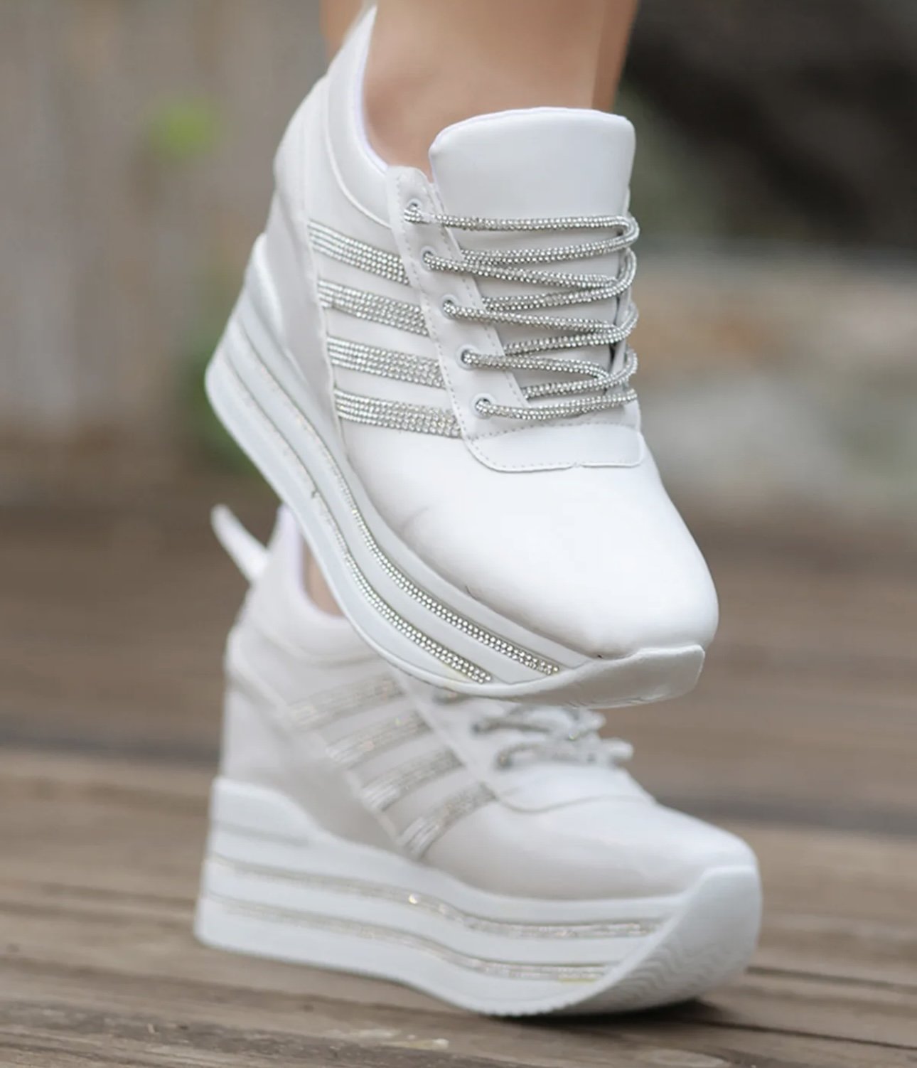 Women's Invisible Platform Lace-Up Sneakers