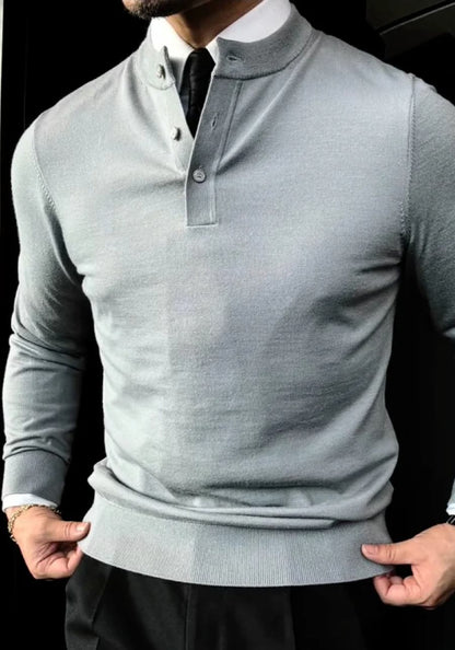 Long-sleeved knitted sweater